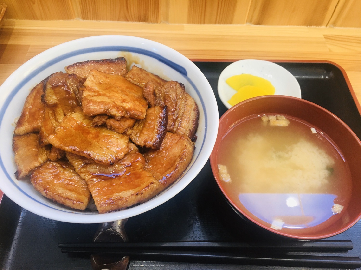 ぶた丼のとん太|帯広名物 豚丼【バラぶた丼】
