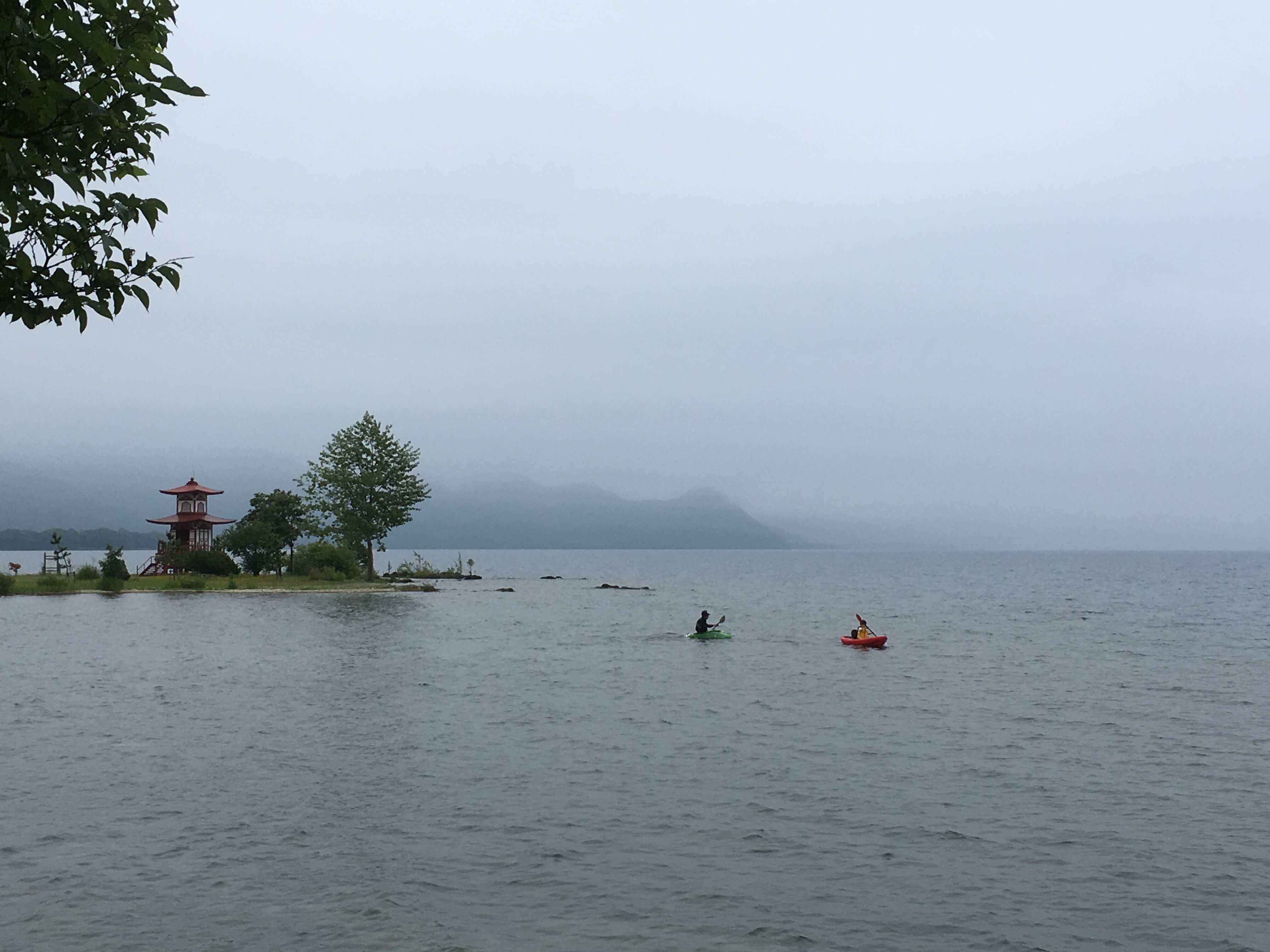 洞爺湖浮見堂公園でカヤック体験