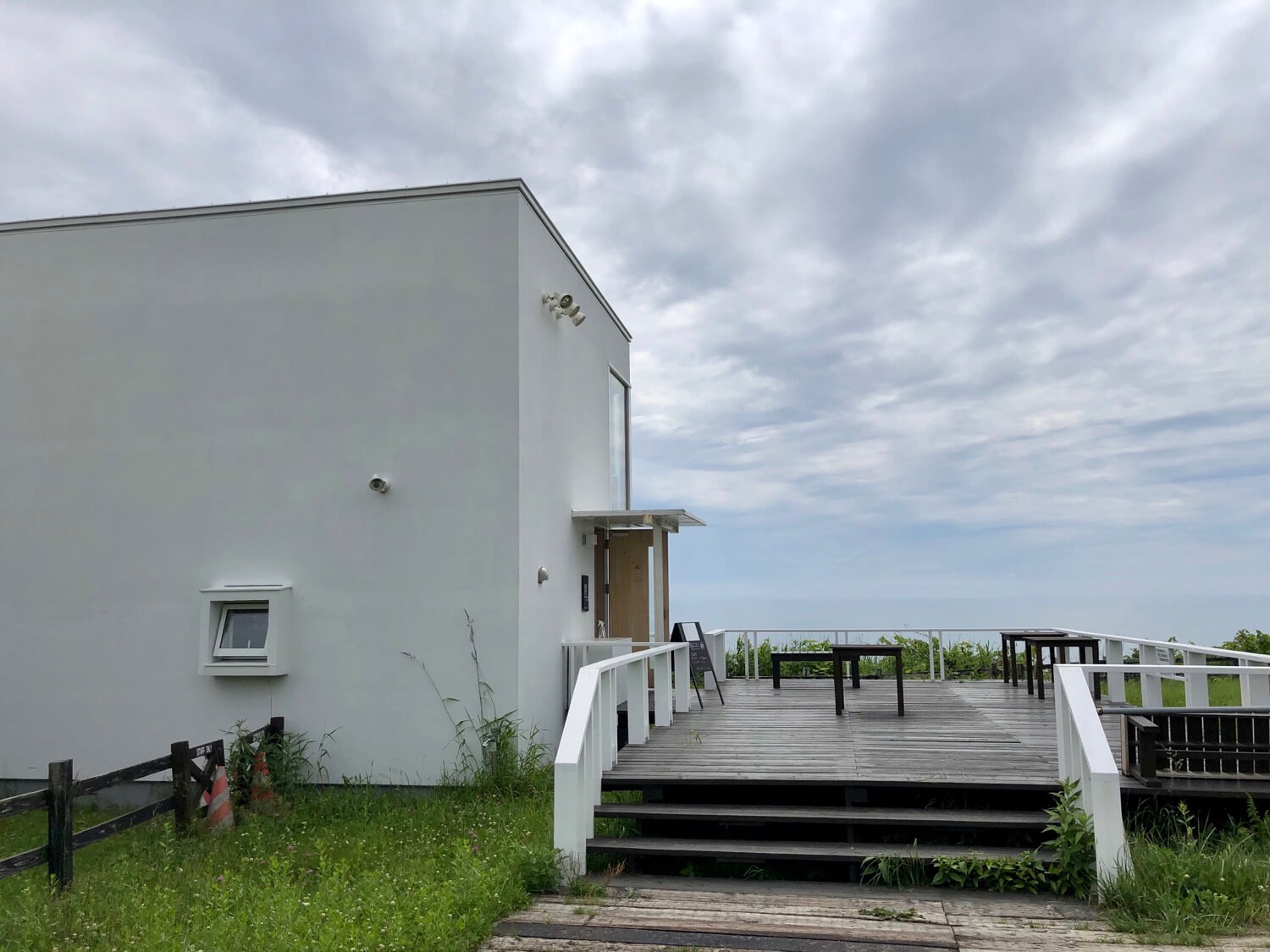 椿サロン 夕焼け店｜太平洋を一望しながら至福のカフェタイム