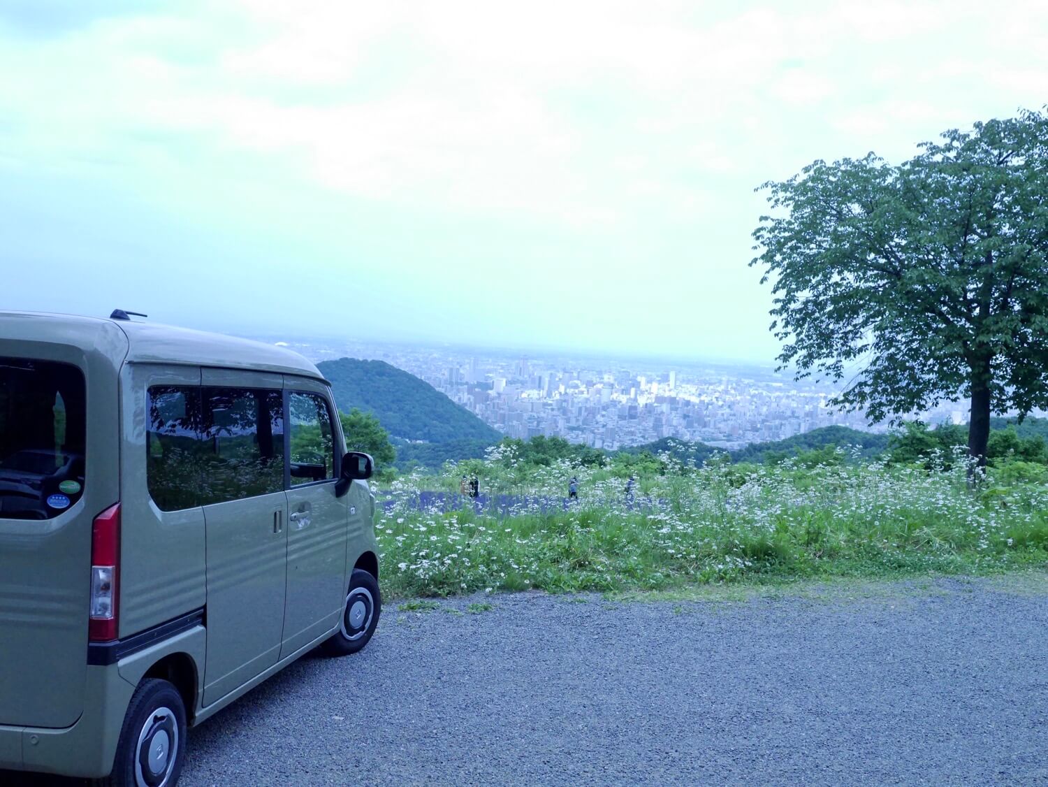 幌見峠ラベンダー園とN-VAN