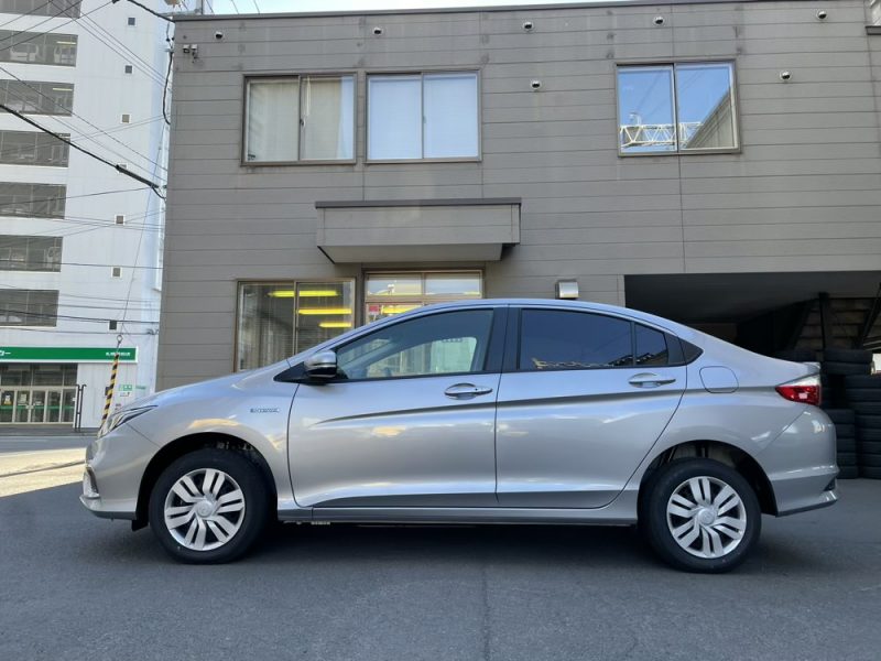 ホンダのセダン【グレイスハイブリッド】はどんなクルマ?