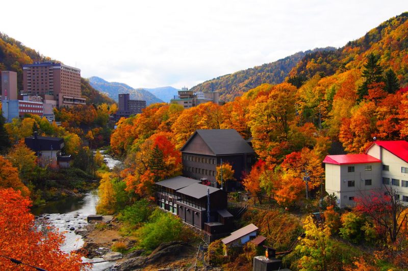 定山渓の紅葉写真