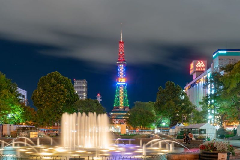 大通公園とテレビ塔の写真