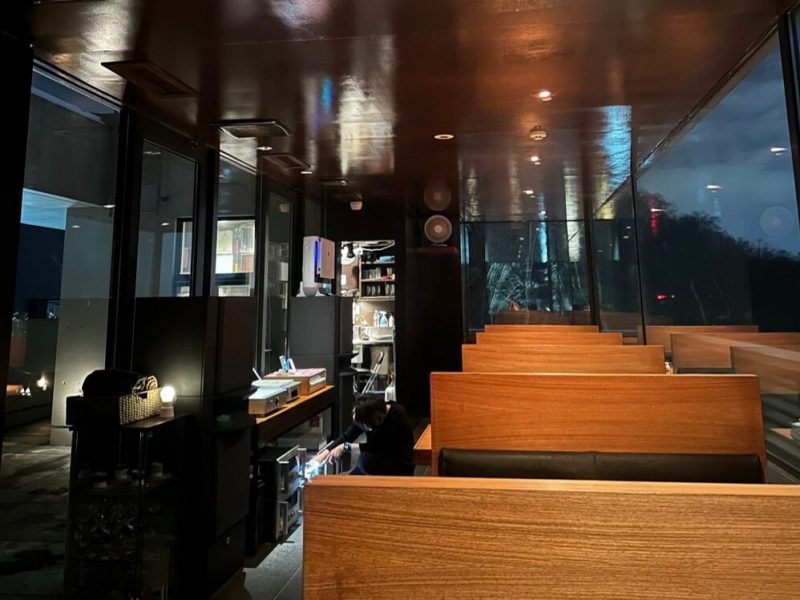 High Grown Cafe(ハイ・グロウン・カフェ)の店内