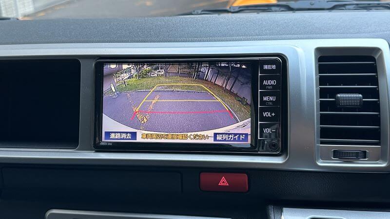 ハイエースのBluetooth対応トヨタ純正ナビ&バックモニター